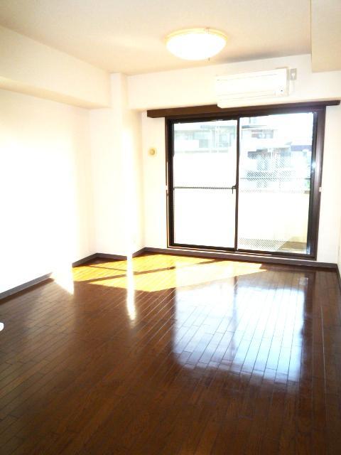 目黒青葉台グランドハイツ201の室内3
