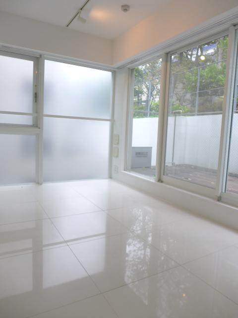 セルフィスタ渋谷308の室内1