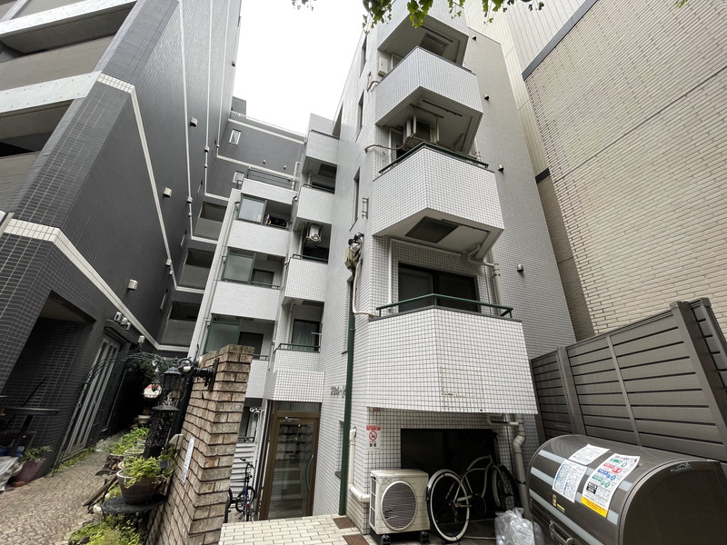 フラット14201の外観
