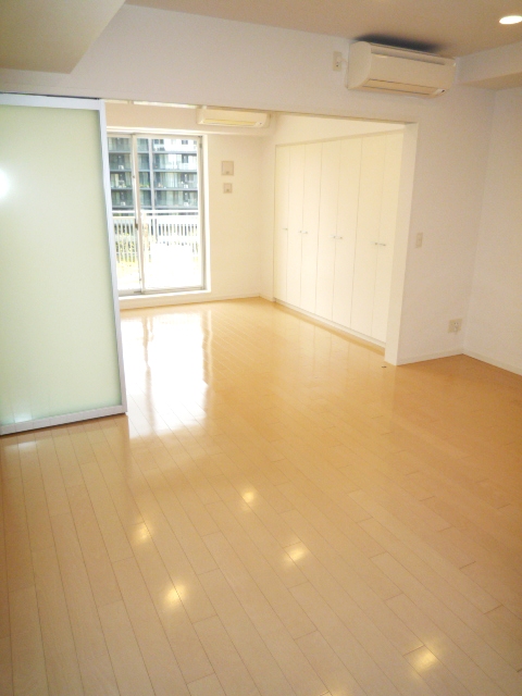アパートメンツ三軒茶屋アイビーテラス802の室内5