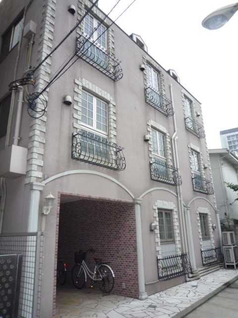 ウェルハウス広尾302の外観