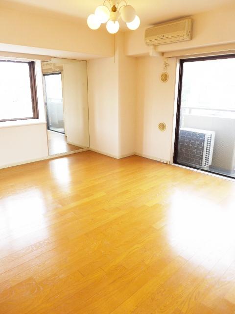 朝日ラ・パリオ世田谷公園301の室内4