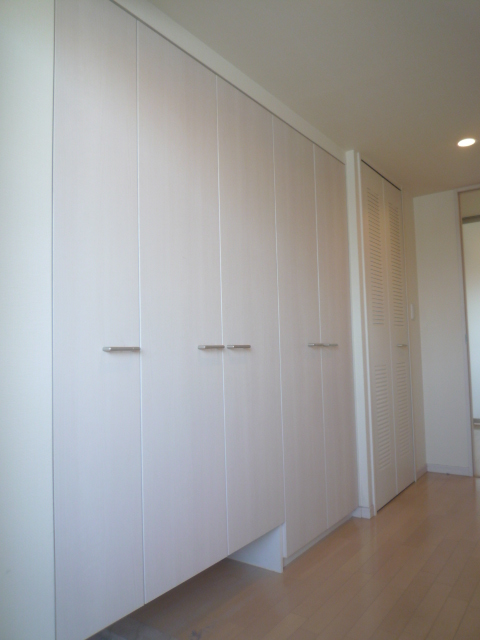 エクセラ三軒茶屋405の室内3