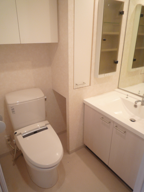 エクセラ三軒茶屋405の室内4