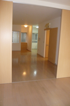 アクティ三軒茶屋15-508の室内2