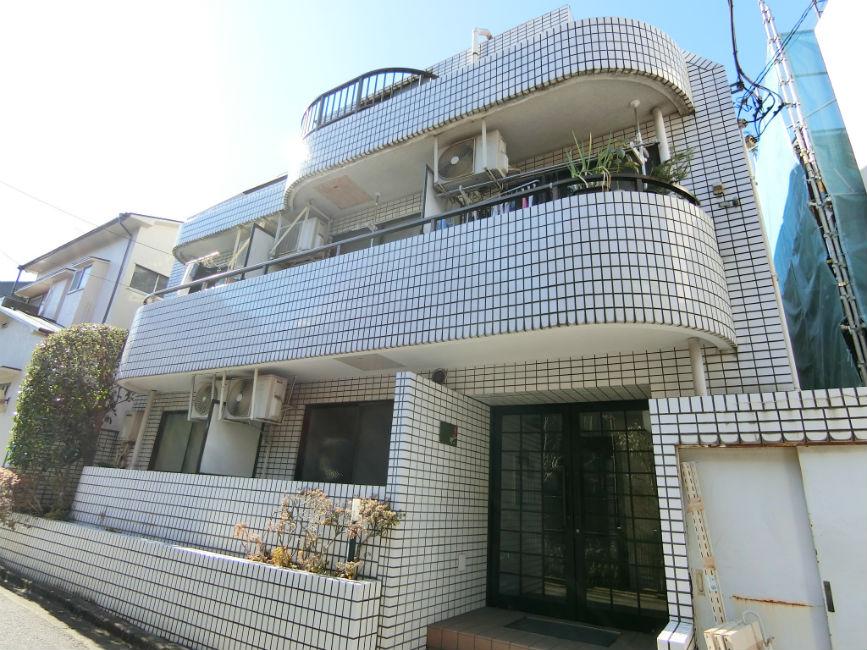 サンピア池尻301の外観