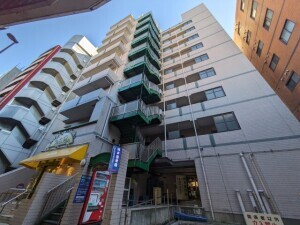 シャンテ三宿601の外観