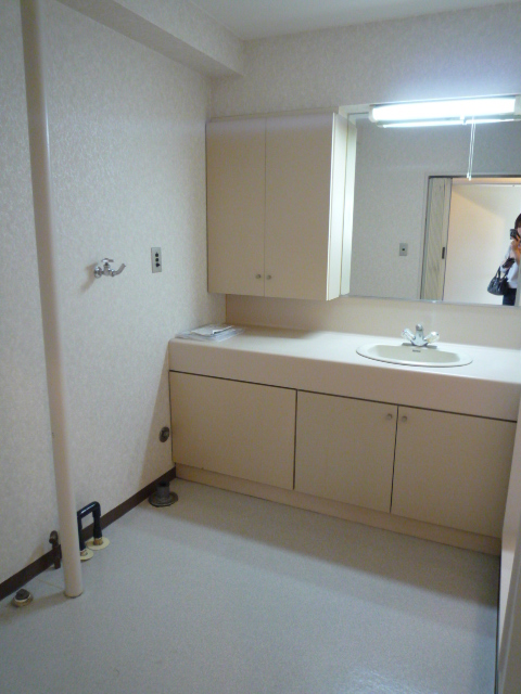 コンドミニアム池尻603の室内4