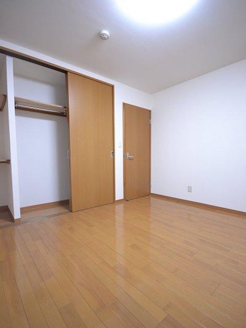 セレス代沢202の室内3