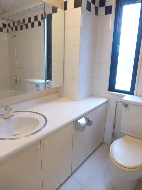 カームハウス東山203の室内8