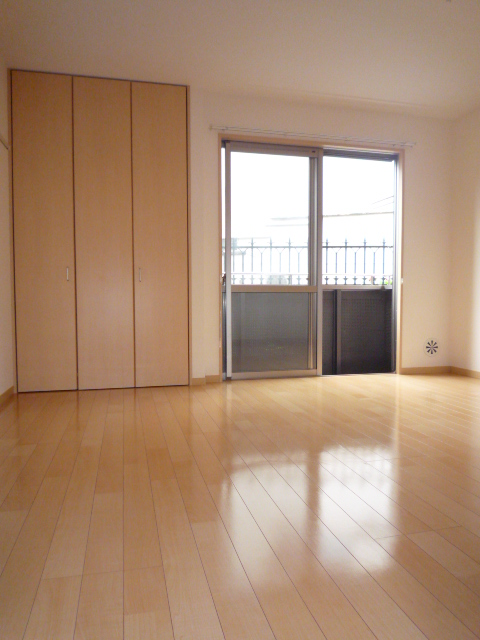 ハイネス中目黒106の室内3