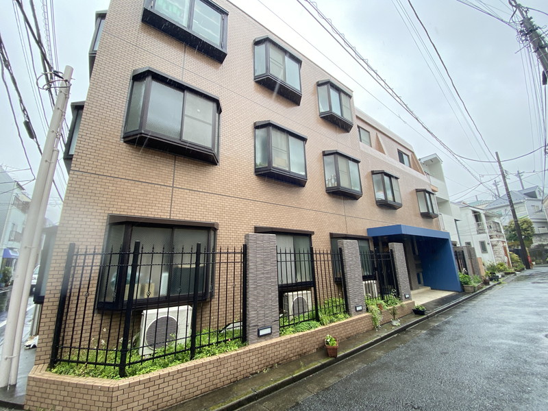 ワコー三軒茶屋207の外観