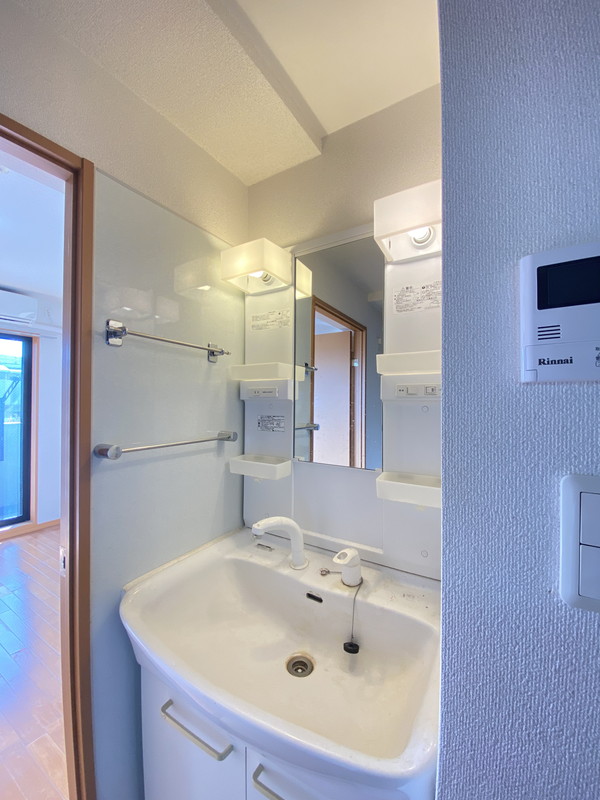 サフィール405の室内12