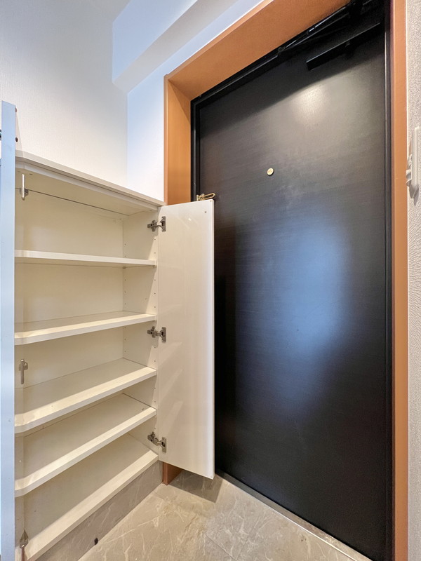 サフィール405の室内9