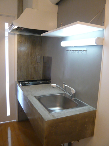 ティアラ三軒茶屋502の室内3