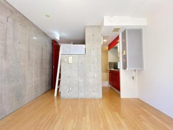 三茶花壇201の室内2