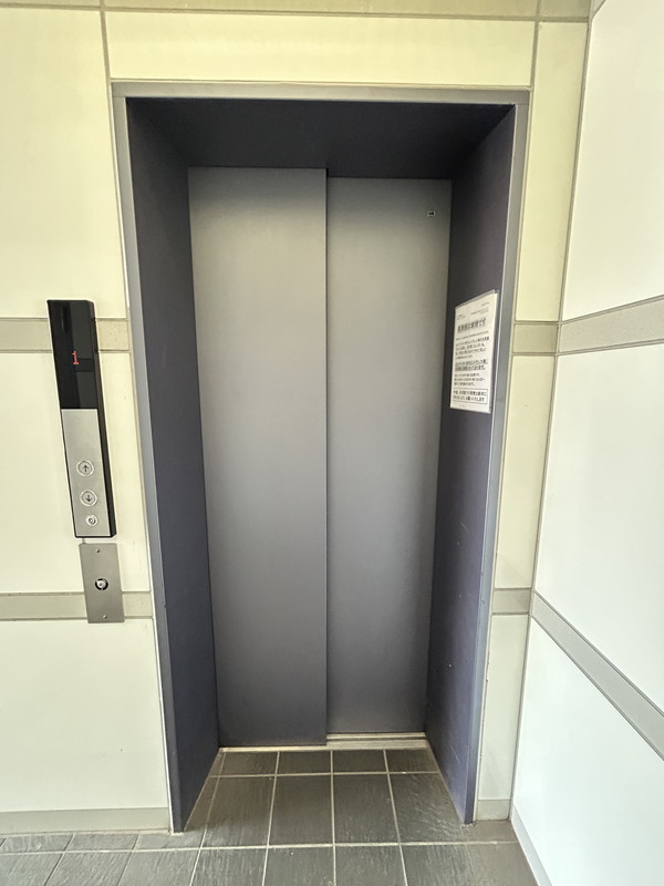 スクエア三軒茶屋402の室内12