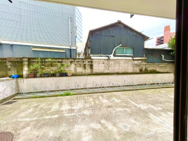 南青山ロータリーマンション101の室内3