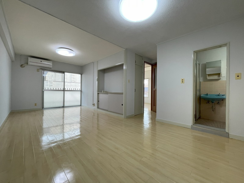 自由が丘ロイヤルハイツ401の室内2