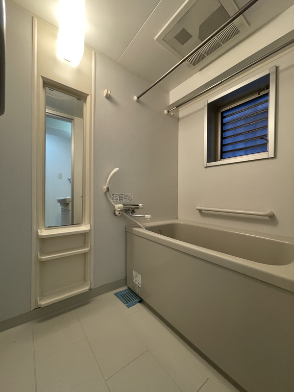 ラグジュアリーアパートメント目黒東山101の室内5