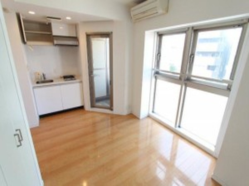 プライムアーバン恵比寿Ⅱ303の室内1