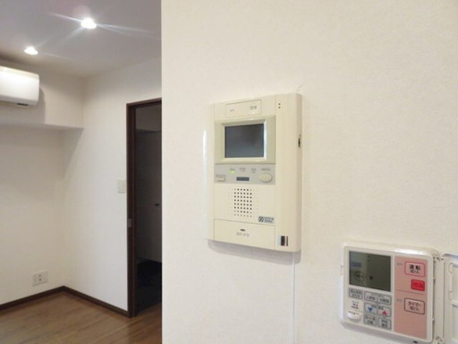WHITE219105の室内9