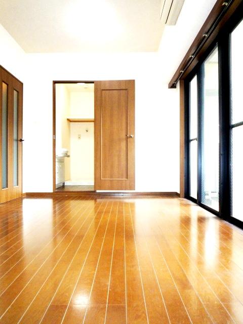 ルーブル恵比寿303の外観