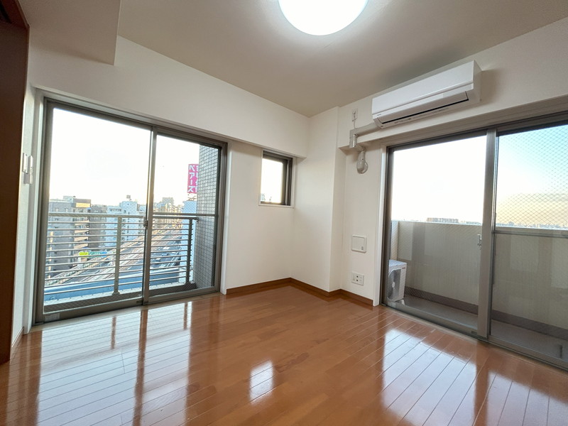 レジディア池尻大橋1203の室内2