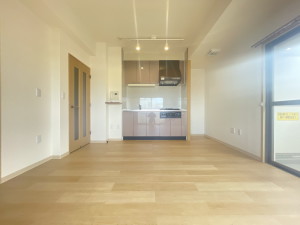 コラム神泉0601の室内3