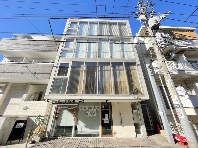 エス・パル302の外観