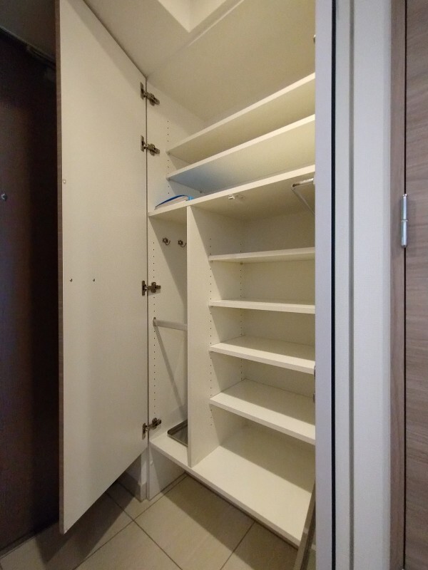 クレイシア三軒茶屋302の室内8