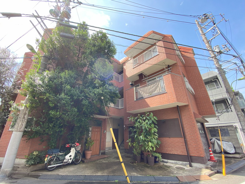 メゾン雨宮303の外観