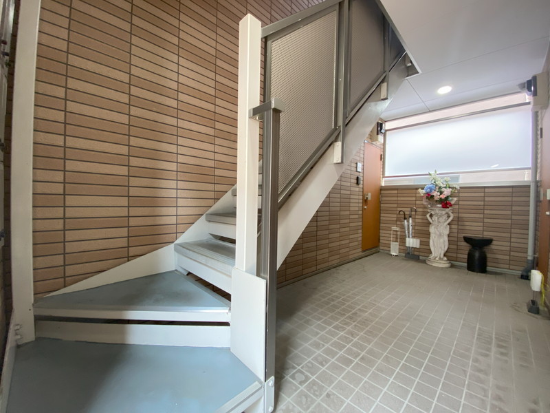 オストベルク102の室内3