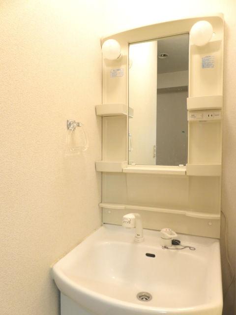 オストベルク102の室内10