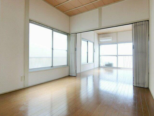 上馬ハイツ２階部分の室内2