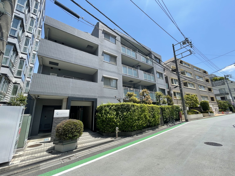 カスタリア目黒401の外観