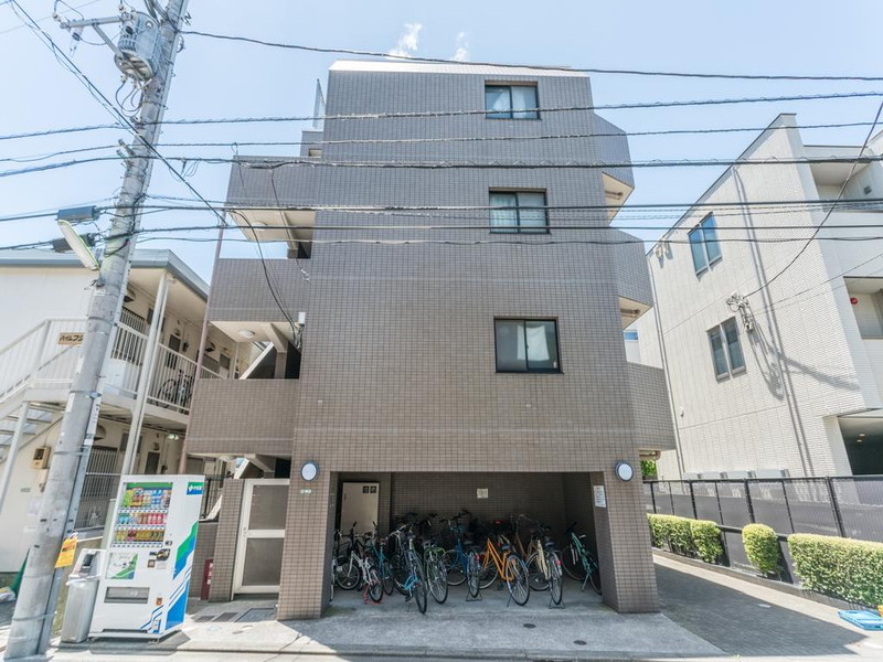 ルーブル三軒茶屋Ⅱ407の外観