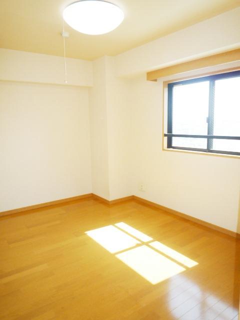 ルーブル学芸大学参番館306の室内5
