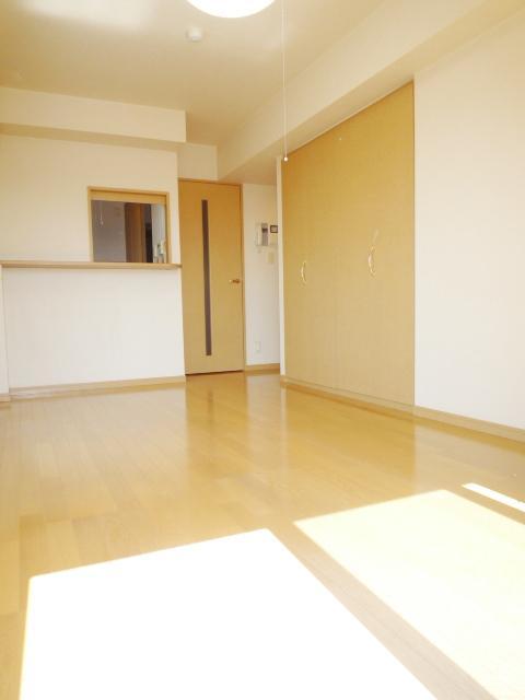 ルーブル学芸大学参番館306の室内2