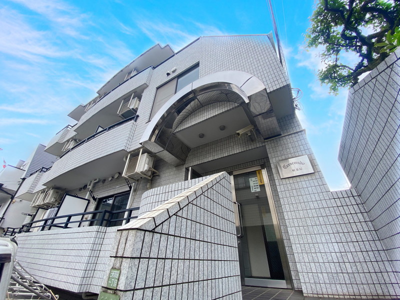 クレッシェンド三軒茶屋202の外観