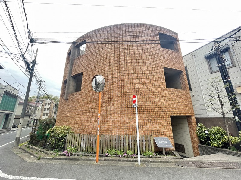 プルミエール三軒茶屋402の外観
