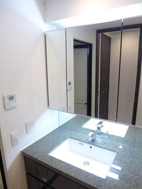 THE CONOE 代官山210の室内3