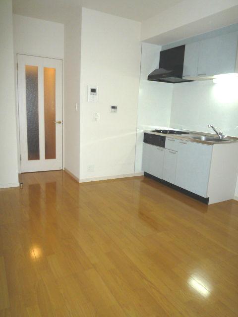 ザ・テレス下馬301の室内7