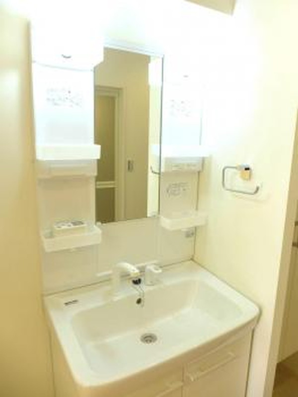 東信松涛マンション302の室内5