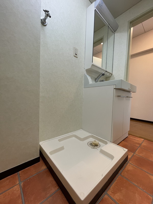 秀和目黒清水池レジデンス404の室内12