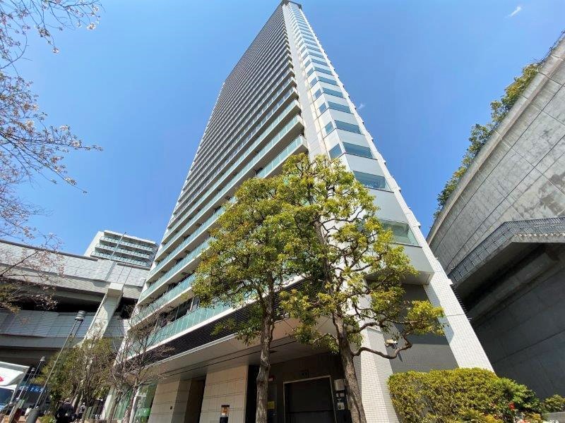 プリズムタワー2105の外観