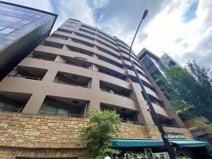 ロイヤルガーデン恵比寿公園通り602の室内1