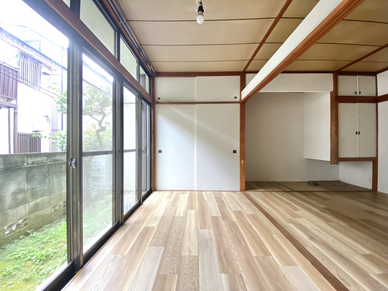 グリーンハウス1Fの室内2