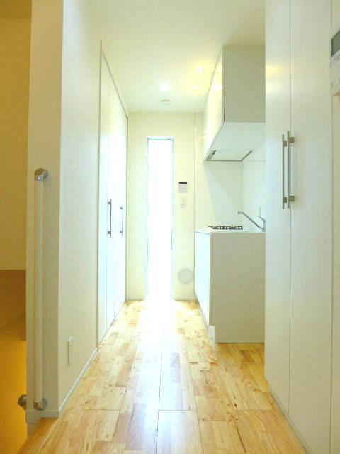 ゼニーヴ三宿103の室内3