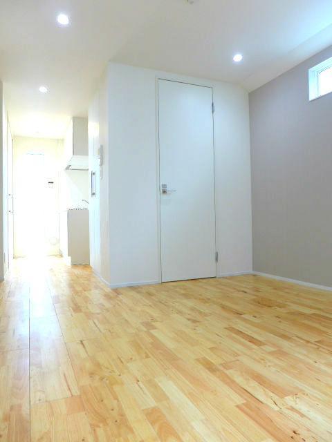 ゼニーヴ三宿103の室内2